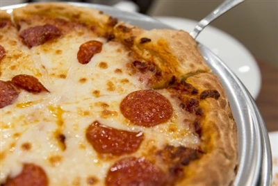 Rolul și analiza comparativă a emulgatorilor în crusta de pizza și chiflele p...